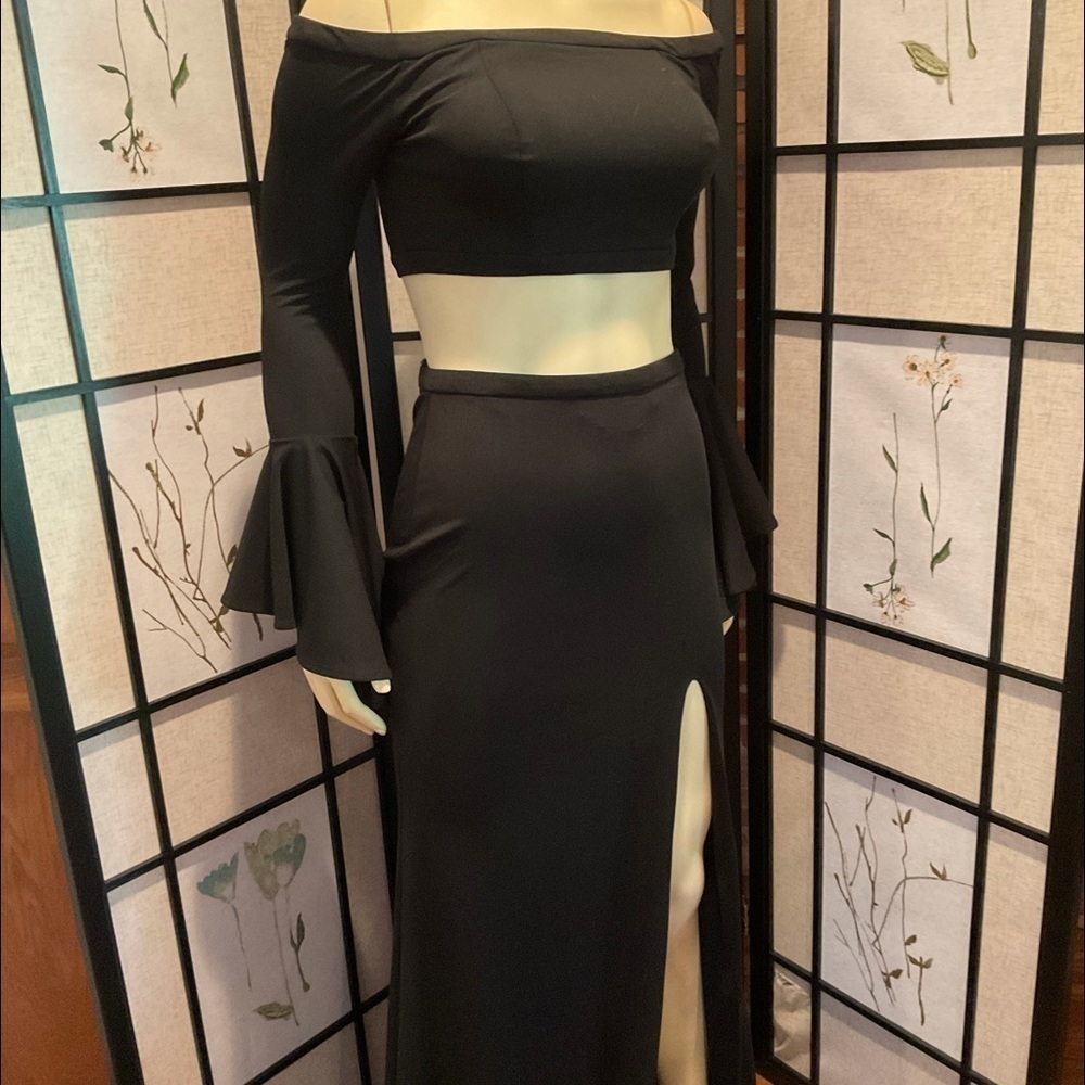 La Femme 2-Piece Formal
